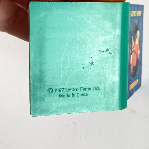 1997 Lustre Fame Bear Sitting On Santa Story Book J for Joy Ornament Vintage - Picture 8 of 12